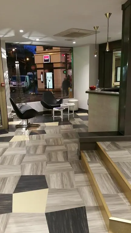 Hotel Eiffel Kennedy 3*